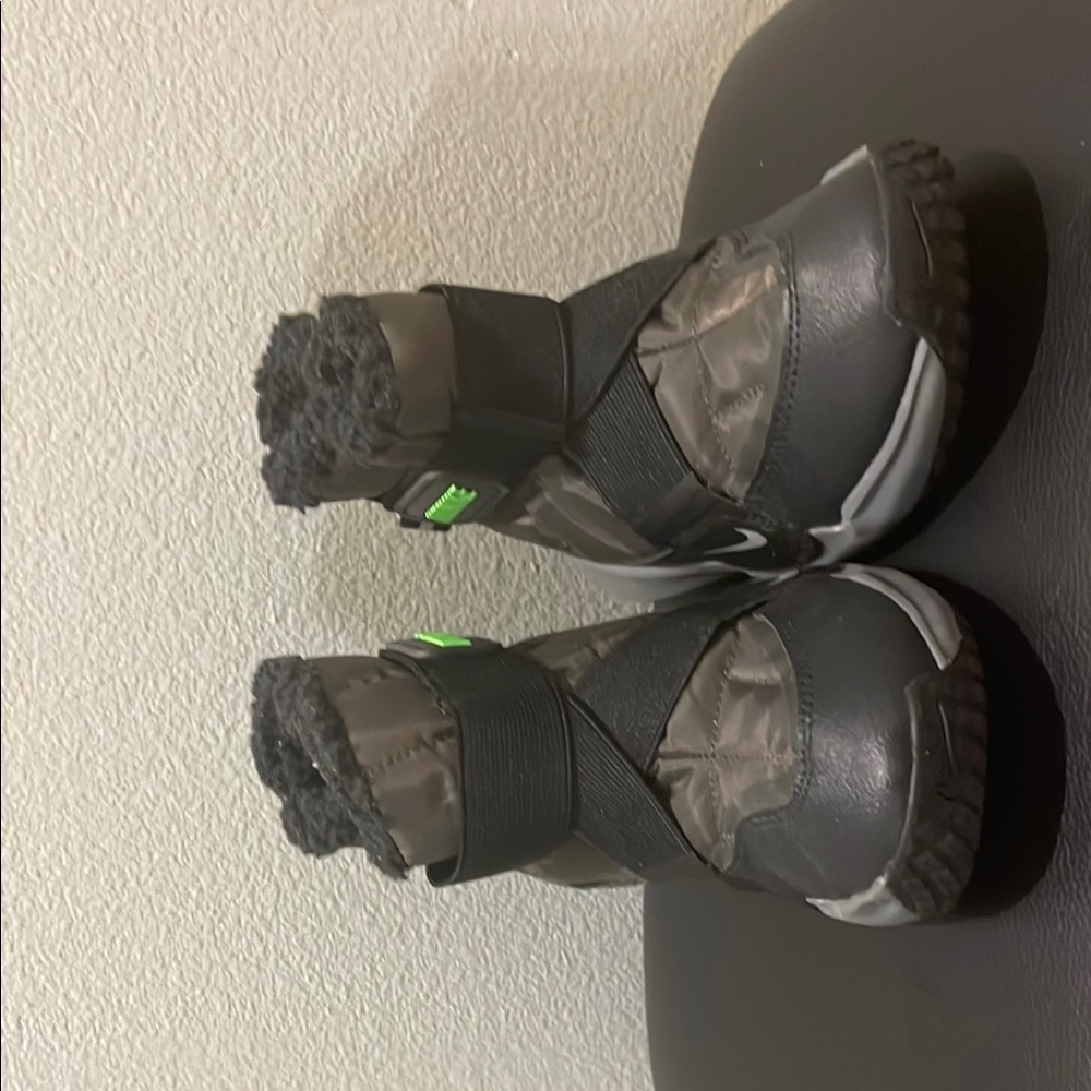 Gray and Black Winter Boots For Kids And cold Weather!!!